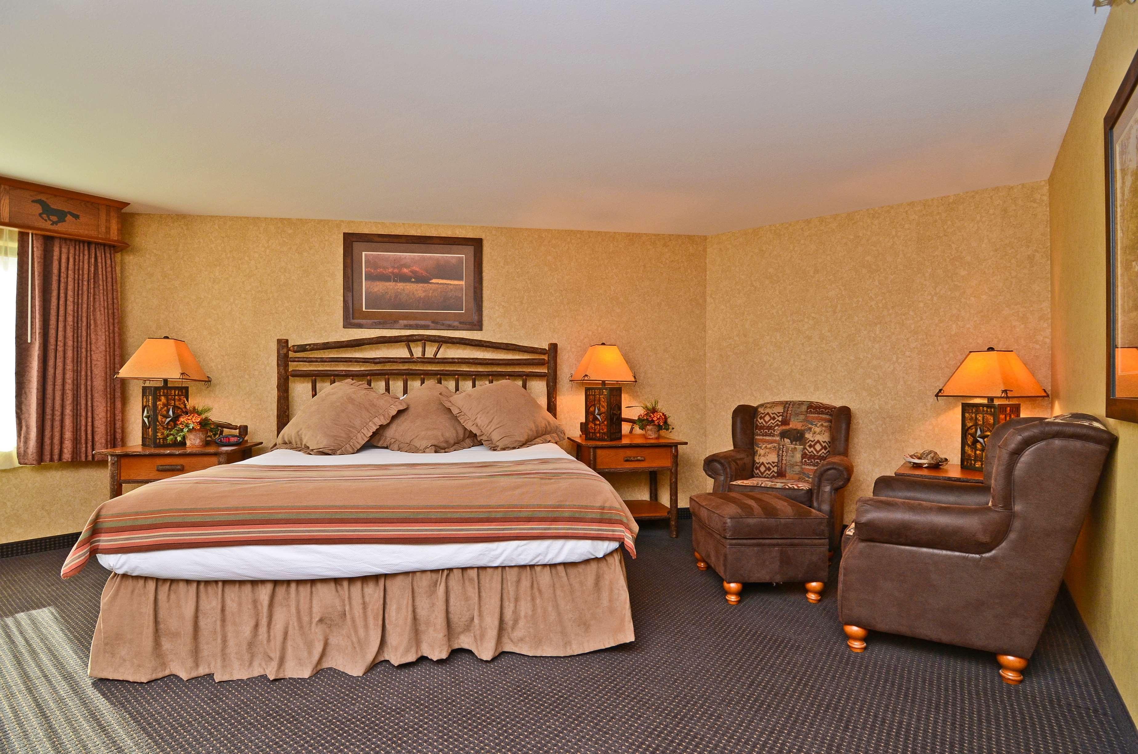 Best Western Plus Kelly Inn And Suites Фарго Экстерьер фото