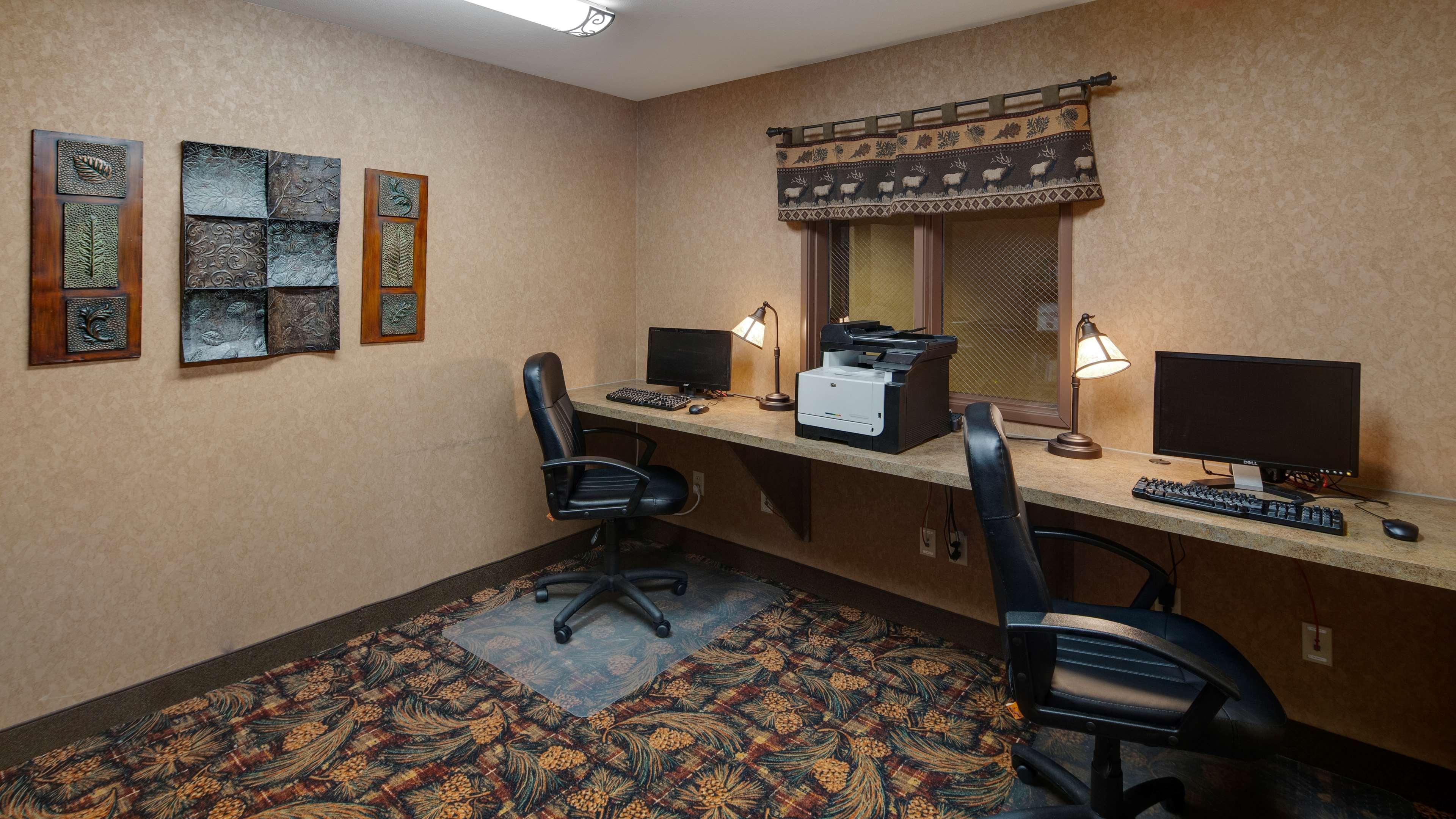Best Western Plus Kelly Inn And Suites Фарго Экстерьер фото