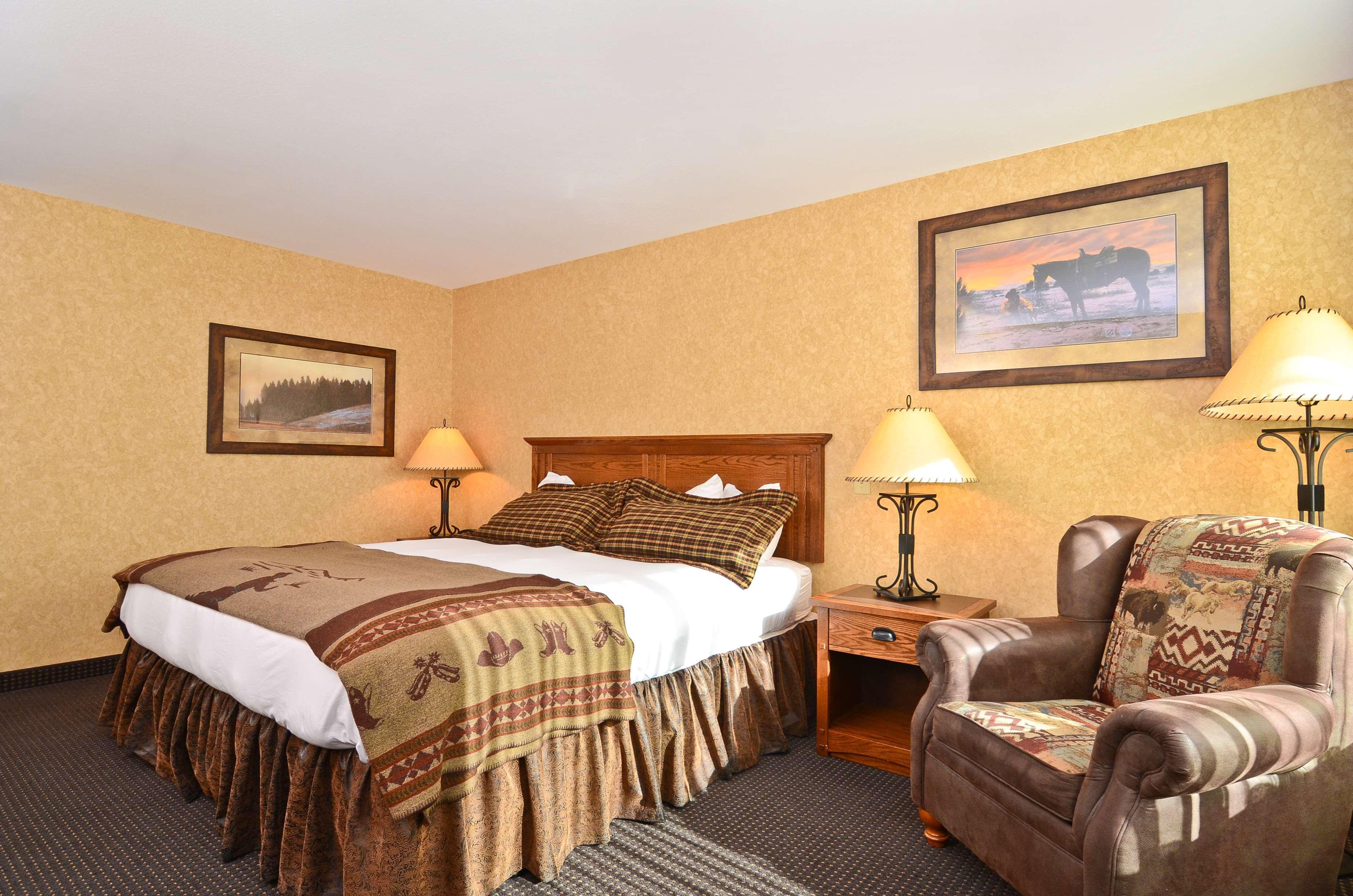 Best Western Plus Kelly Inn And Suites Фарго Экстерьер фото