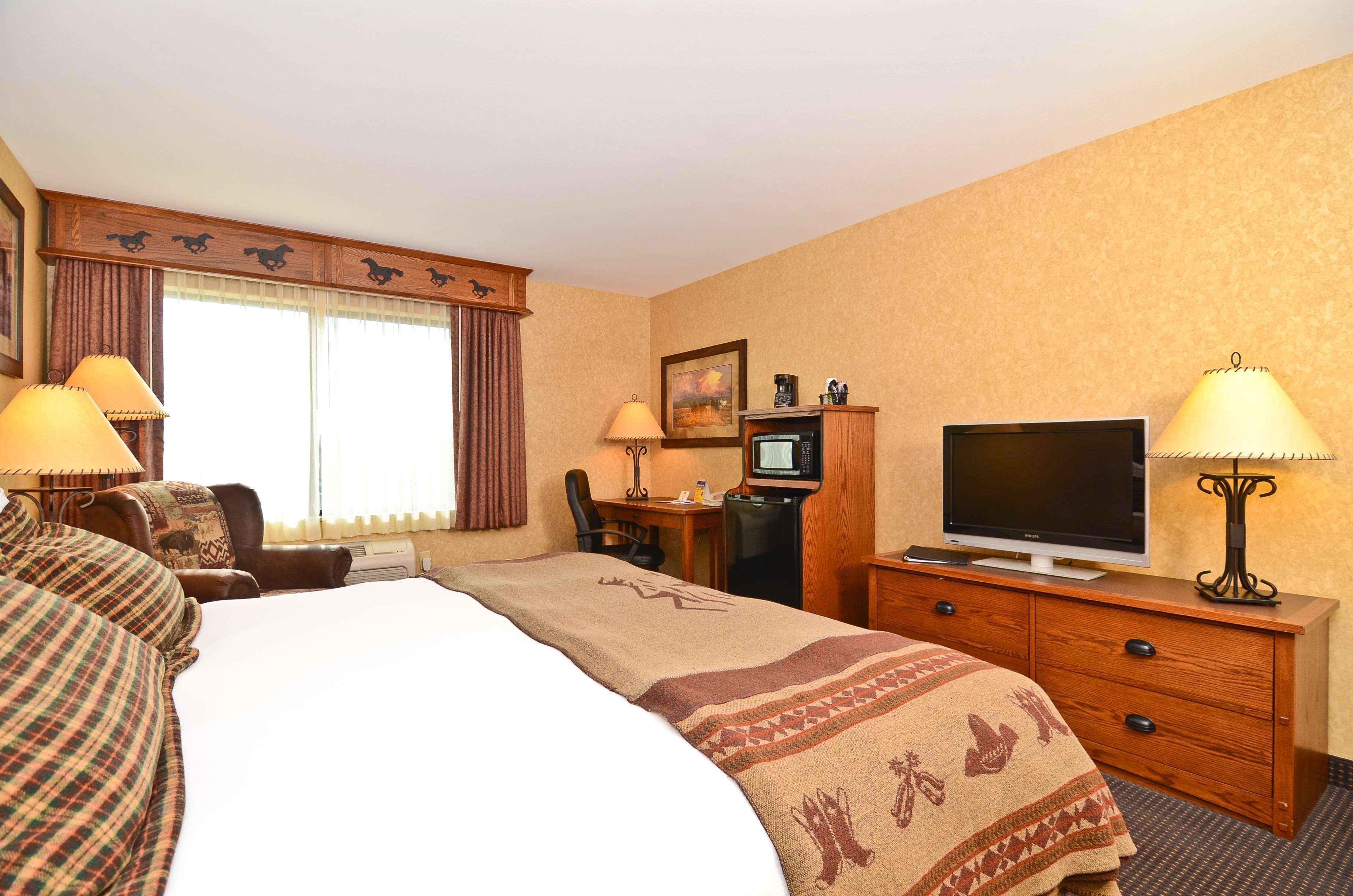 Best Western Plus Kelly Inn And Suites Фарго Экстерьер фото